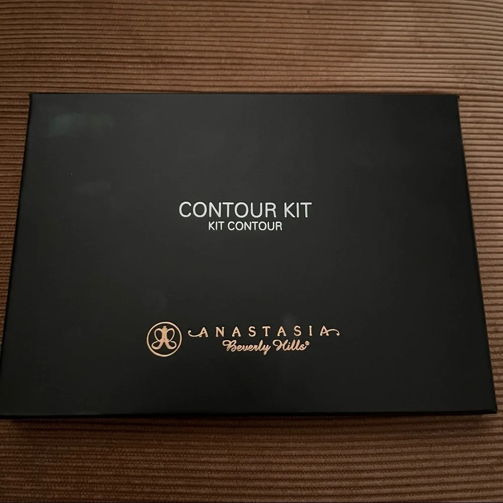 NWT Anastasia Beverly Hills Contour Powder Kit
